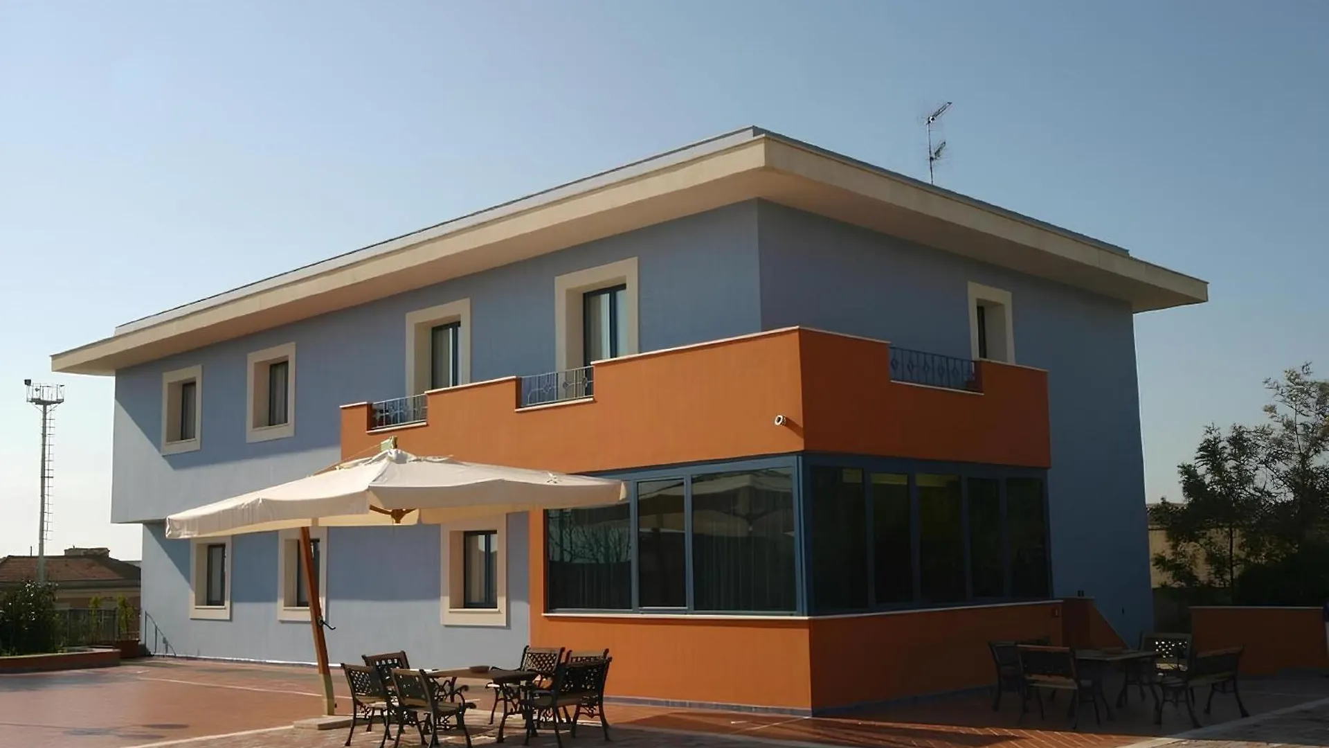 Motel - Hotel Nautico بوزالو